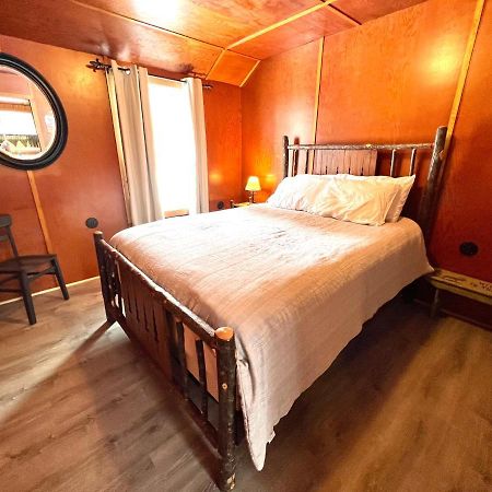 Adirondack Lake Cabins Hotel Indian Lake Екстериор снимка