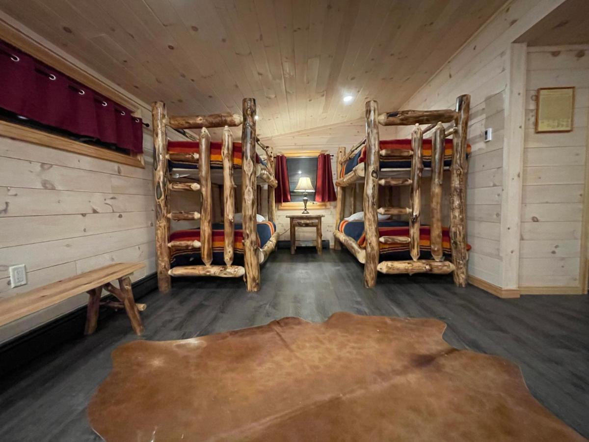 Adirondack Lake Cabins Hotel Indian Lake Екстериор снимка