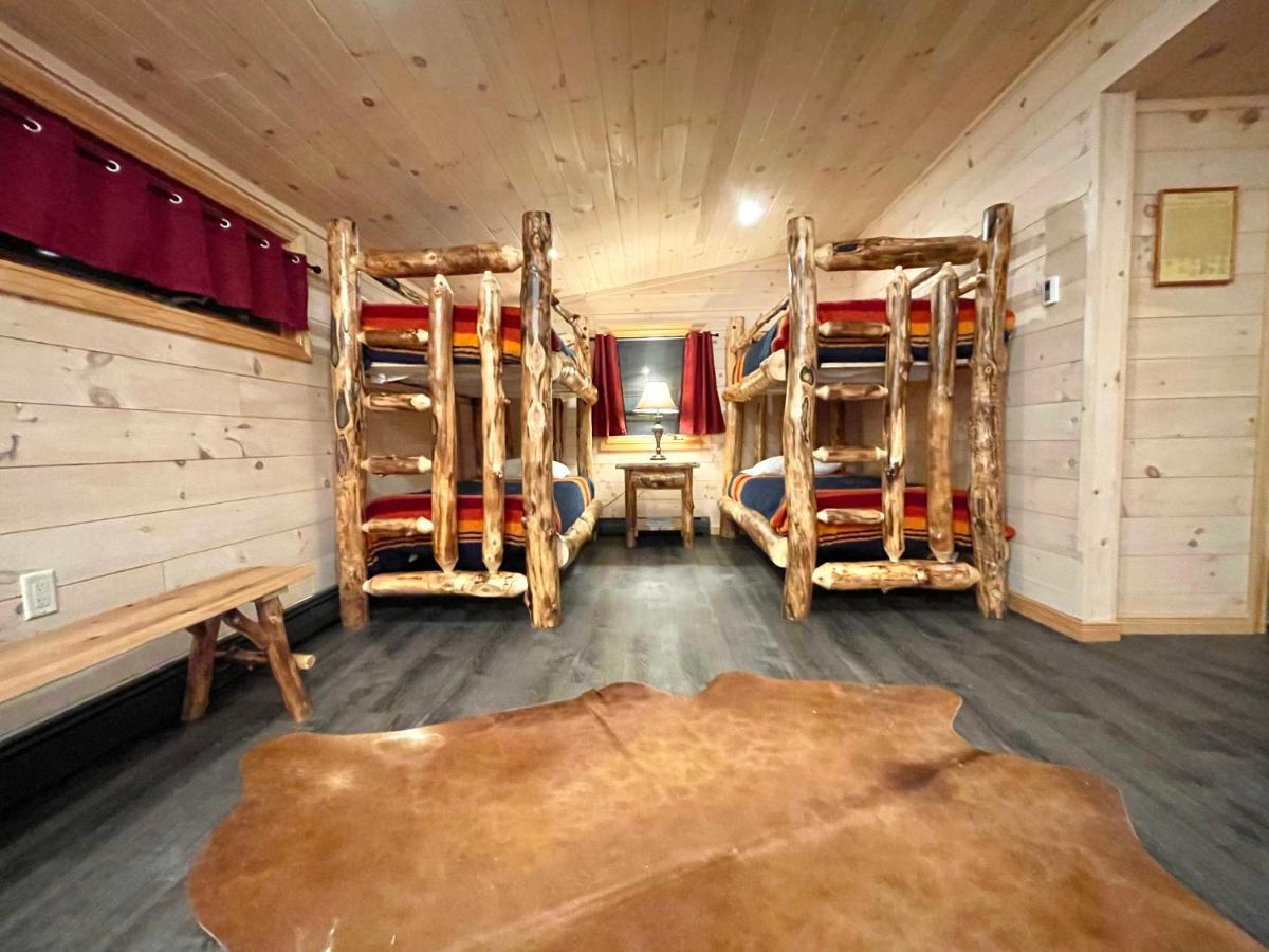 Adirondack Lake Cabins Hotel Indian Lake Екстериор снимка