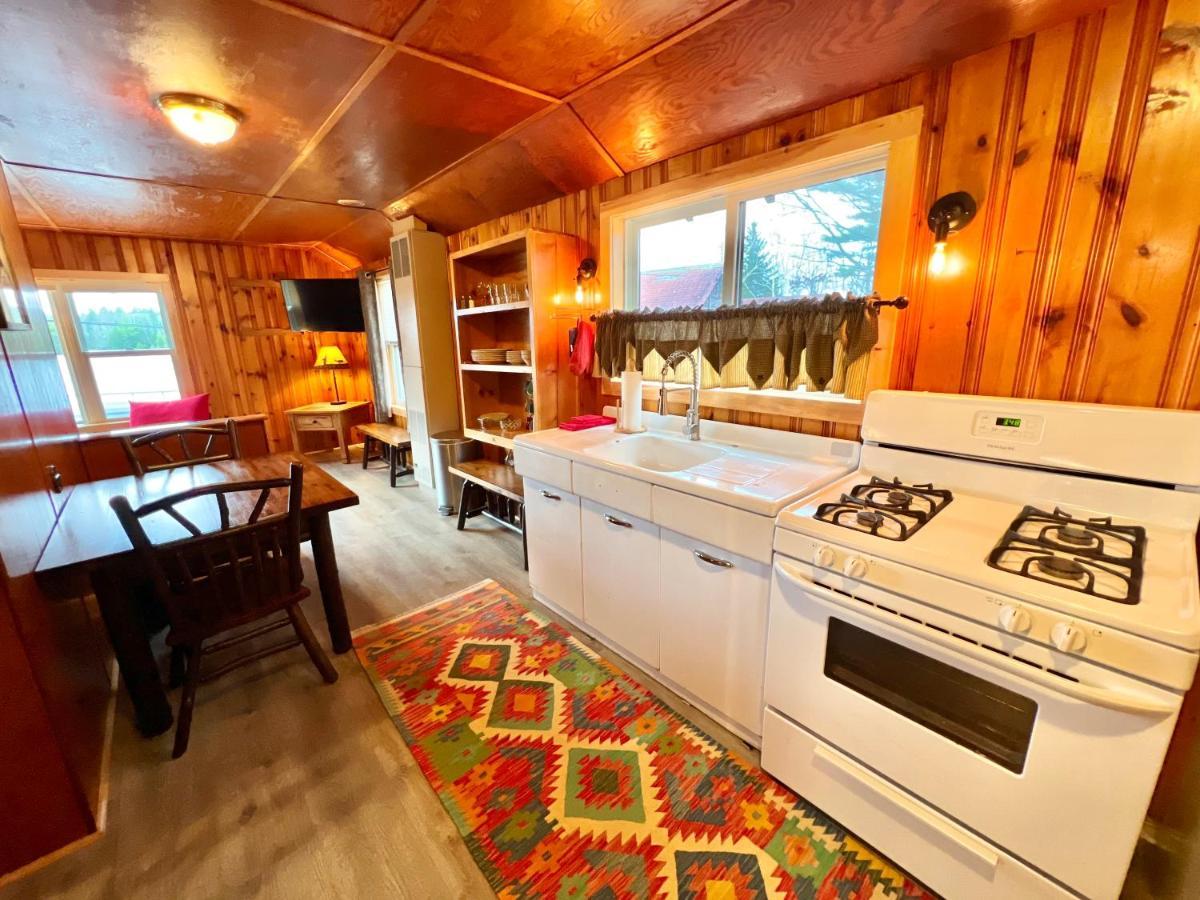 Adirondack Lake Cabins Hotel Indian Lake Екстериор снимка