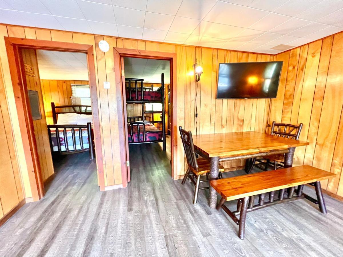 Adirondack Lake Cabins Hotel Indian Lake Екстериор снимка