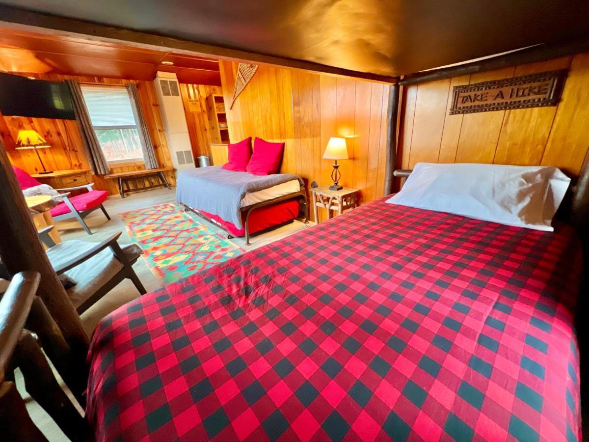 Adirondack Lake Cabins Hotel Indian Lake Екстериор снимка
