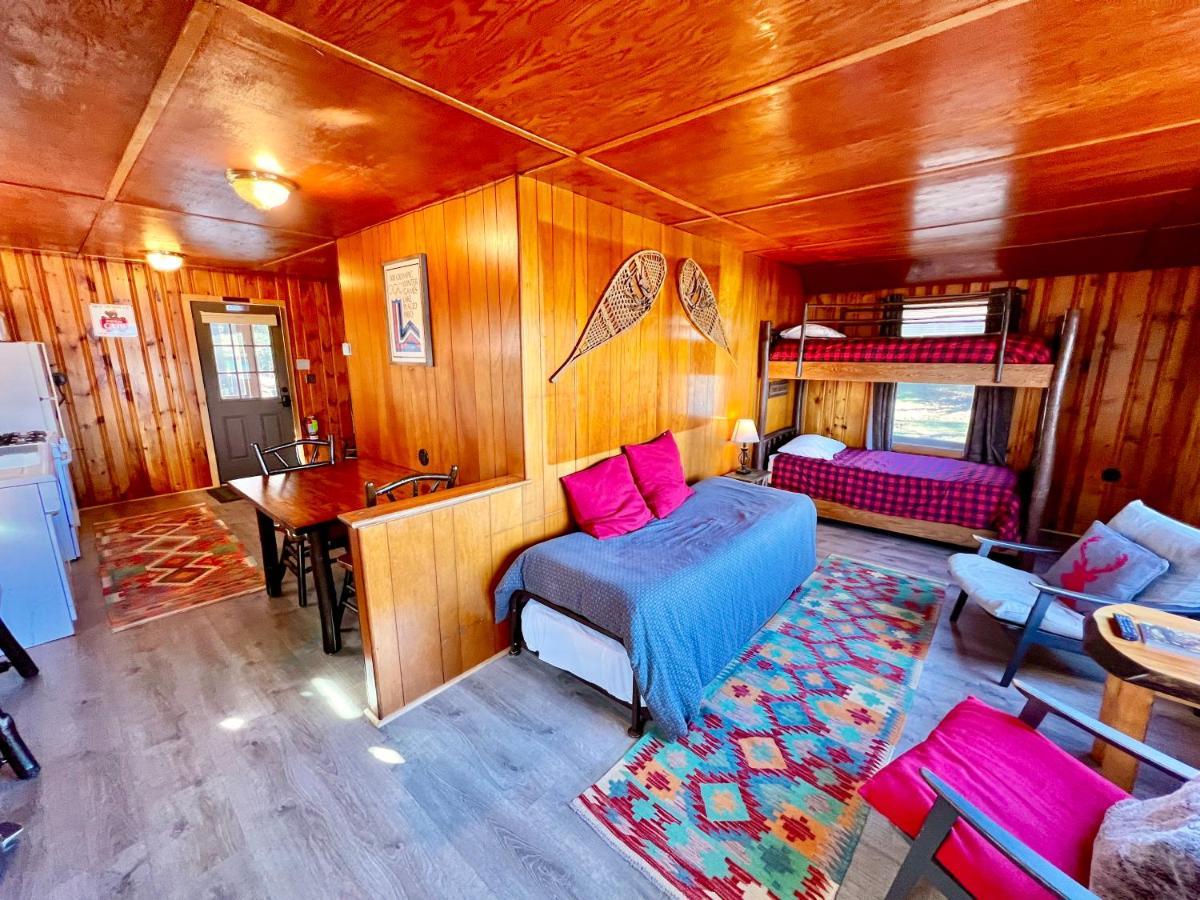 Adirondack Lake Cabins Hotel Indian Lake Екстериор снимка
