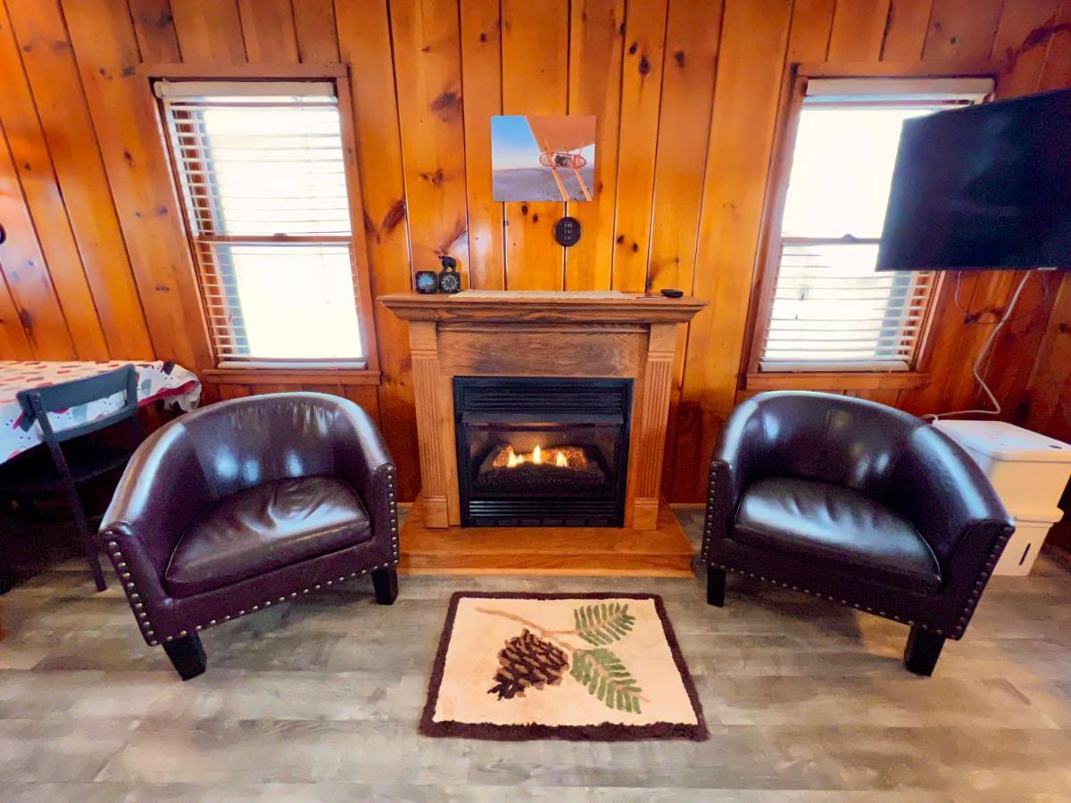 Adirondack Lake Cabins Hotel Indian Lake Екстериор снимка