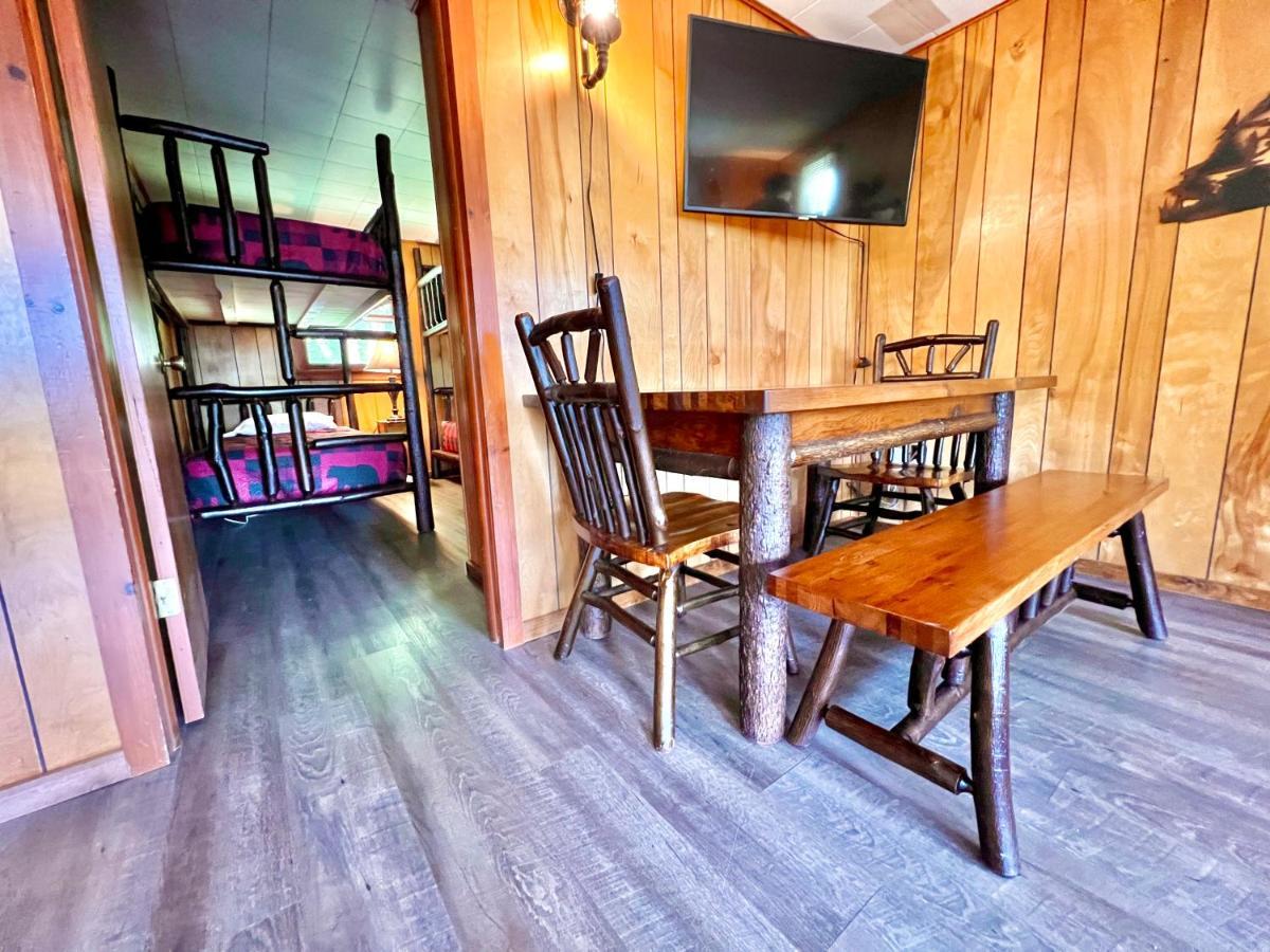 Adirondack Lake Cabins Hotel Indian Lake Екстериор снимка